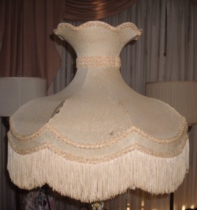 lampshade-vintage-victorian-crown.-restore-shade